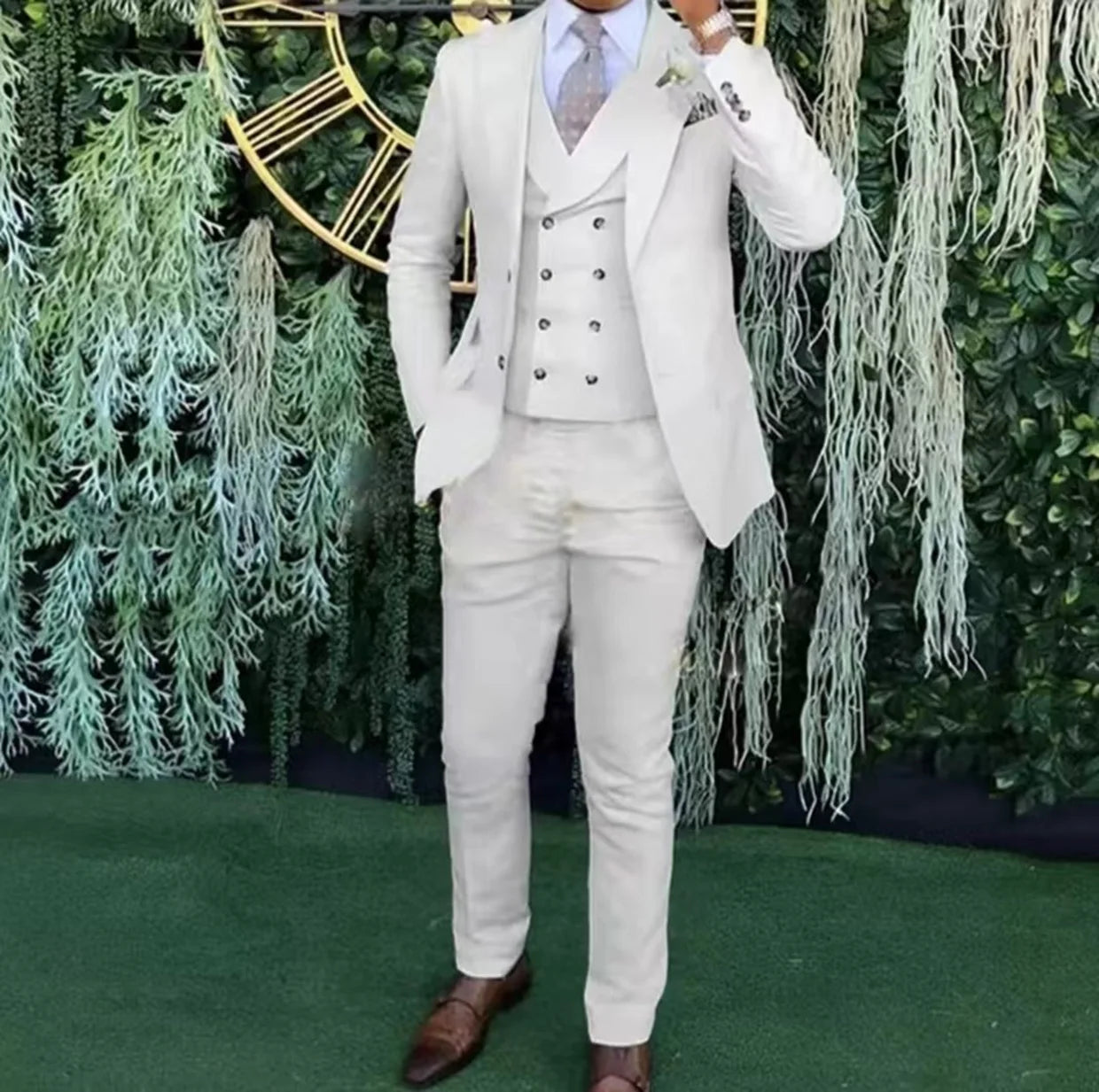 Men's Slim-Fit Three-Piece Suit,Three-Piece set of Vest, Blazer and Trousers,Ideal for Weddings, Business and Formal Occasions