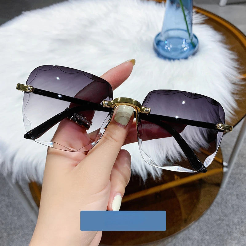 Transparent Multi-color Lenses UV400 Women Sun Glasses